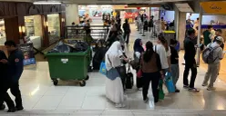 Suasana kawasan Blok M Hub dipenuhi pengunjung, Kamis, 12 Februari 2026. (Sumber: Poskota/Pandi Ramedhan)