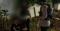 Aksi tawuran remaja di Rawalumbu berhasil digagalkan anggota Polres Metro Bekasi Kota, dua pelajar ditangkap beserta barang bukti sajam. (Sumber: Istimewa)