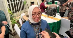 Menteri PPPA, Arifah Fauzi saat peluncuran buku Rahmi Hatta di kawasan Menteng Jakarta Pusat, Senin, 16 Februari 2026. (Sumber: Poskota/Pandi Ramedhan)