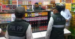 Potret Satpol PP DKI Jakarta razia miras. (Sumber: Kominfotik Satpol PP Jakarta)