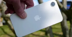 Bocoran spesifikasi iPhone 17e yang dikabarkan akan segera dirilis sebagai model terbaru iPhone 17. (Sumber: Threads/@digitaltrends)