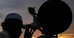 Kemenag memastikan, awal puasa jatuh pada Kamis, 19 Februari 2026, sesuai hasil sidang Isbat. (Sumber: Poskota/Bilal Nugraha Ginanjar)