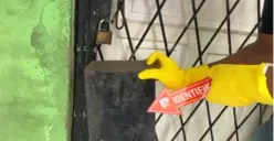 Polisi melakukan identifikasi di SDN Karadenan 01, Cibinong pasca pembobolan oleh maling. (Sumber: Polres Bogor)