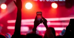 Ilustrasi, jam operasional klub malam hingga bar dibatasi selama Ramadhan. (Sumber: freepik)