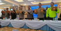 Jumpa pers pengungkapan ganja 40 kg di Mapolres Tangerang Selatan, Rabu, 18 Februari 2026. (Sumber: Poskota/Veronica Prasetio)