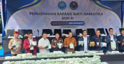 BNN RI berhasil mengungkap jaringan pengedar narkoba jenis sabu, ganja, dan tembakau sintetis dengan barang bukti mencapai 100 kg. (Sumber: Poskota/Angga Pahlevi)