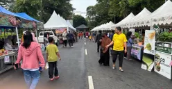 Pasar takjil di komplek perkantoran Pemkab Bogor diserbu warga jelang buka puasa, Kamis, 19 Februari 2026. (Sumber: Poskota/Giffar Rivana)