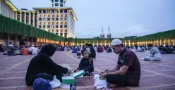 Ilustrasi. Pendaftaran itikaf 10 hari terakhir ramadhan 1447 H di Masjid Istiqlal dibuka. (Sumber: Poskota/Bilal Nugraha Ginanjar)