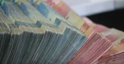 Ilustrasi - Perkiraan tanggal pencairan THR PNS 2026. (Sumber: Unsplash/Mufid Majnun)