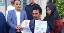 Kuasa hukum sopir ojek pangkalan mengajukan gugatan ke Pengadilan Negeri Pandeglang. (Sumber: Poskota/Samsul Fatoni)