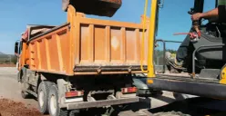 Ilustrasi, truk tambang. (Sumber: freepik)