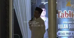Ustadz Abdul Somad mengajak umat Muslim memperbanyak sedekah, meneladani budaya berbagi, serta menjaga kepedulian sosial sepanjang bulan puasa. (Sumber: YouTube/Ustadz Abdul Somad Official)
