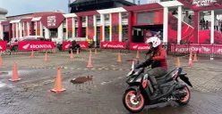 PT Wahana Makmur Sejati ajak 60 anggota komunitas Honda Jakarta-Tangerang merasakan langsung performa motor dan edukasi keselamatan. (Sumber: WMS)