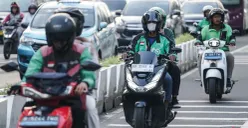 Pengemudi ojol dipastikan dapat THR/BHR Ramadhan 2026. (Sumber: Poskota/Bilal Nugraha Ginanjar)