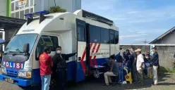 Pelayanan SIM Keliling. (Sumber: Pinterest/@zahry rahman)