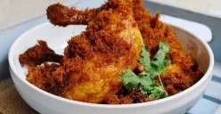 Resep olahan ayam anti bosan yang dapat menjadi pilihan menu buka puasa dan sahur ala Rudy Choirudin. (Sumber: Pinterest/@cookmeindonesia)