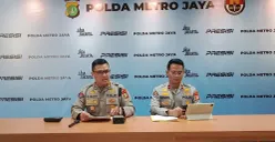 Kasubbid Penmas Polda Metro Jaya AKBP Reonald Simanjuntak saat memaparkan kasus dugaan perzinaan Inara Rusli dengan Insanul Fahmi di Polda Metro Jaya, Jakarta Selatan pada Senin, 5 Januari 2026. (Sumber: Ali Mansur)