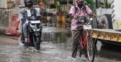 Ilustrasi. Sejumlah RT dan ruas jalan di Jakarta tergenang banjir. (Sumber: Poskota/Bilal Nugraha Ginanjar)