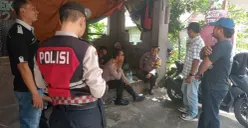 Kapolsek Bojonggede AKP Abdullah Syafiih pimpin olah TKP tawuran di Pabuaran Bojonggede. (Sumber: Dok. Humas Polsek Bojonggede)