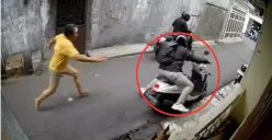 Warga berupaya menggagalkan aksi curanmor bersenpi di Jalan Kota Bambu Selatan, Palmerah, Jakarta Barat, Rabu, 7 Januari 2026. (Sumber: Dok. Istimewa)