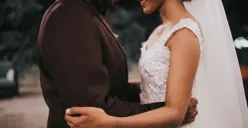 Nikah siri dan poligami diam-diam bisa dipidana penjara dalam aturan KUHP baru. (Sumber: Pexels/Luis Quintero)