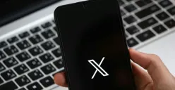 Ilustrasi - Fitur Direct Message X dilaporkan error massal. Pengguna mengeluhkan pesan tak bisa dibuka, gagal terkirim, hingga status disconnected. (Sumber: Pexels/Abdelrahman Ahmed)