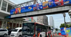 JPO Sarinah, MH Thamrin, Jakarta Pusat, Sabtu, 10 Januari 2025. (Sumber: Poskota/M. Tegar Jihad)