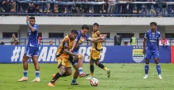 Jadwal Persib Bandung dan Persija Jakarta. (Sumber: Poskota/Bilal Nugraha Ginanjar)