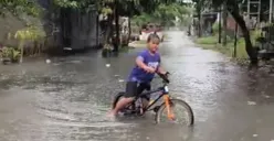 Kondisi genangan air di Bumi Nagara Lestari. (Sumber: Dok. Polsek Cikande)