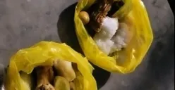 Vira di media sosial, beredar video paket MBG dibungkus plastik kresek. (Sumber: Dok. Video Beredar)