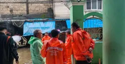 Wanita warga Kalibaru, Cilincing, Jakarta Utara, tewas tersengat listrik saat rumahnya tergenang, Senin, 12 Januari 2026. (Sumber: BPBD Jakarta)