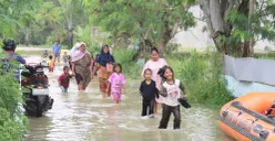 Banjir di Kampung Bojong RT 001/RW 001, Desa Pasirampo, Kecamatan Kresek, Kabupaten Tangerang. (Sumber: Poskota/Veronica Prasetio)
