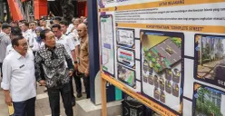 Gubernur Jakarta, Pramono Anung dan Sutiyoso meninjau pembongkaran tiang monorel di Jalan Rasuna Said, Setiabudi, Jakarta Selatan, Rabu, 14 Januari 2025 (Sumber: Poskota/Bilal Nugraha Ginanjar)