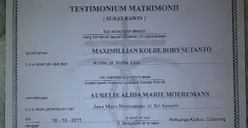 Testimonium Matrimonii atau surat kawin Aurelie dan Roby (Sumber: Threads/@iambitchious_)
