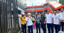 Pemprov DKI memulai pembongkaran 109 tiang monorel di sepanjang Jalan Rasuna Said, Jakarta Selatan pada Rabu, 14 Januari 2026. (Sumber: Poskota/Pandi Ramedhan)