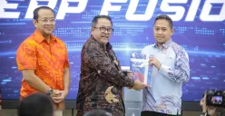 Wakil Gubernur Jakarta Rano Karno saat meluncurkan Enterprise Resource Planning (ERP) Fusion PAM JAYA dalam acara Go Live Ceremony yang digelar di Corporate Learning Center (CLC), Jakarta Timur, Kamis, 15 Januari 2026. (Sumber: Pemprov Jakarta)