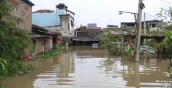 Situasi Perumahan Taman Cikande, Kecamatan Jayanti, Kabupaten Tangerang yang terendam banjir. (Sumber: Poskota/Veronica)