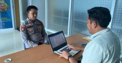 Potret Bripda Affan Nasrullah saat menjalani pemeriksaan oleh Propam Polresta Tangerang usai dilaporkan sang pacar atas kasus penganiayaan. (Sumber: Istimewa)