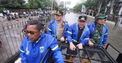 Forkopimko Jakarta Utara melakukan monitoring langsung ke sejumlah wilayah terdampak genangan akibat hujan deras yang mengguyur Jakarta Utara sejak Sabtu, 17 Januari 2026 malam. (Sumber: Kominfo)