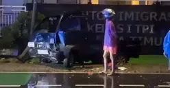 Seorang wanita tewas ditabrak mobil pick up di Jalan Raya Bekasi Timur, Jatinegara, Jakarta Timur, Senin, 19 Januari 2026 dini hari. (Sumber: Istimewa)