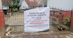 SDN Gerendong 1, Kecamatan Koroncong, Kabupaten Pandeglang, disegel. (Sumber: Dok. Warga)
