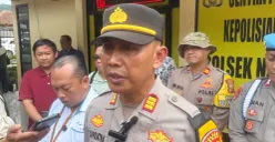 Kapolsek Nanggung, AKP Ucup Supriatna minta warga melapor jika ada keluarganya yang hilang. (Sumber: Poskota/Giffar Rivana)