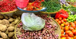 Ilustrasi harga pangan. (Sumber: Poskota/ M Tegar Jihad)