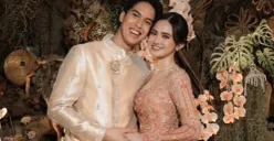 Momen kebersamaan El Rumi dan Syifa Hadju yang kini dikabarkan tengah mempersiapkan pernikahan, termasuk pengurusan administrasi di KUA. (Sumber: Instagram/@syifahadju)