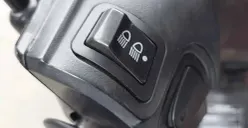 Ilustrasi penyebab umum saklar motor mati atau tidak berfungsi optimal agar terhindar dari risiko di jalan. (Sumber: WMS)