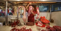 Ilustrasi pedagang daging sapi. (Sumber: Poskota/Bilal Nugraha Ginanjar)