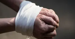 Ilustrasi, seorang warga binaan di Rutan Kelas I Cipinang ditemukan meninggal dunia di sel, diduga bunuh diri. (Sumber: freepik)