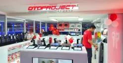 Otoproject Group resmi membuka Otoproject Studio di Kota Kasablanka, Jakarta. (Sumber: Poskota/Erwan Hartawan)