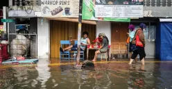 Situasi banjir di wilayah Jakarta. (Sumber: Poskota/Bilal Nugraha Ginanjar)