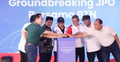 Potret peletakan batu pertama pembangunan JPO-JIS yang ditargetkan rampung Mei 2026. (Sumber: Berita Jakarta)